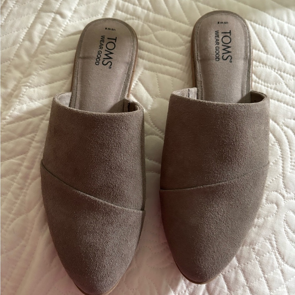 Toms Tan Suede Mules Sleek Slip-On Design
